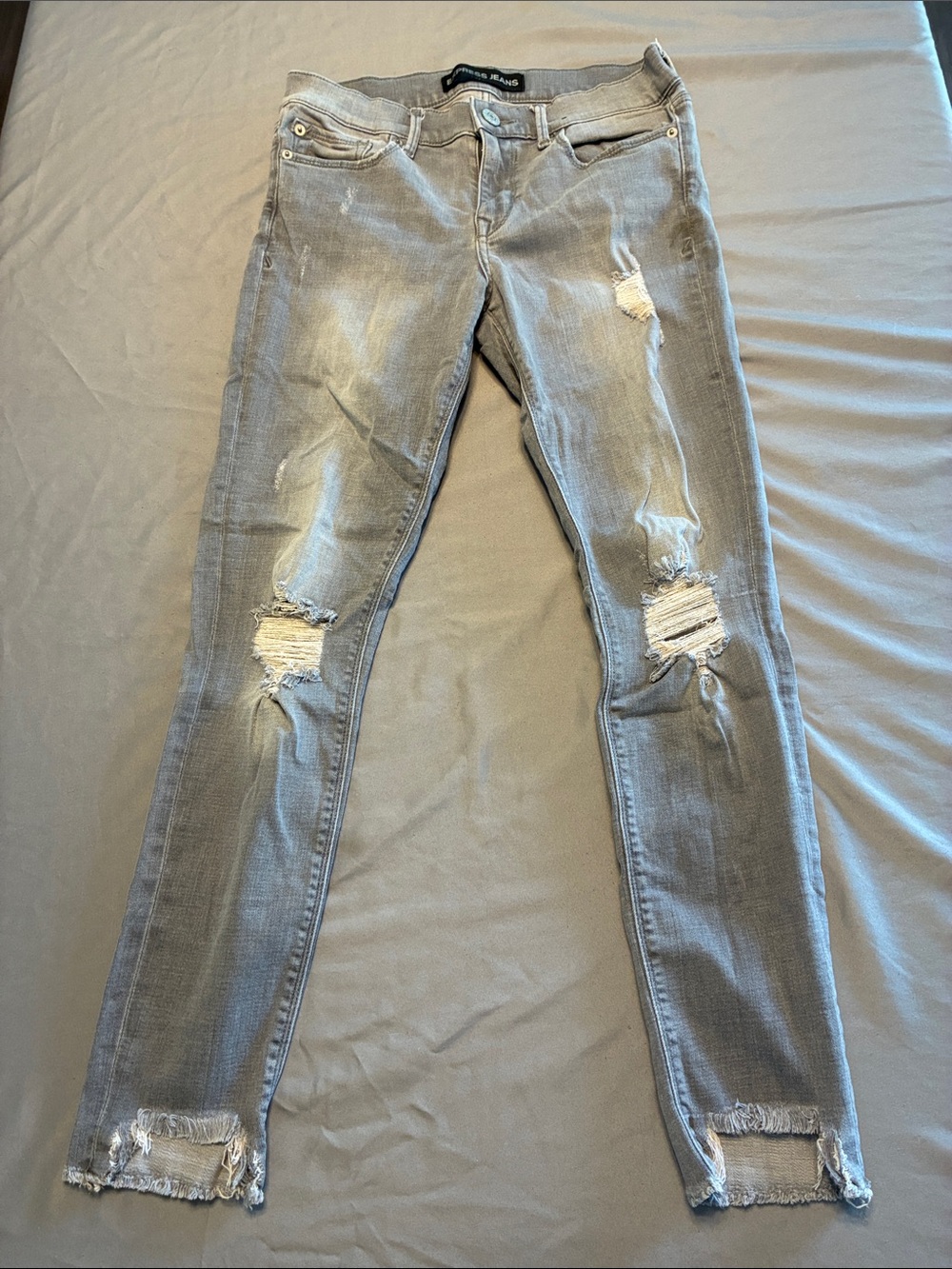 Express Women's Gray Distressed Skinny Jeans